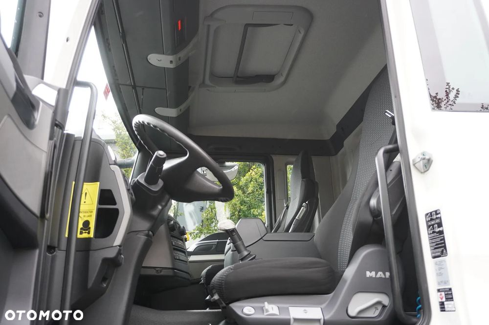MAN TGS 26.360 E6 / Zabudowa WUKO Rivard 18 m3 / 180 tys. km / oś skrętna - 24