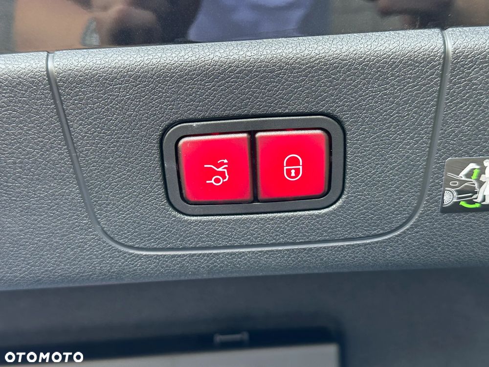 Mercedes-Benz CLA 200 mHEV 8G-DCT - 25
