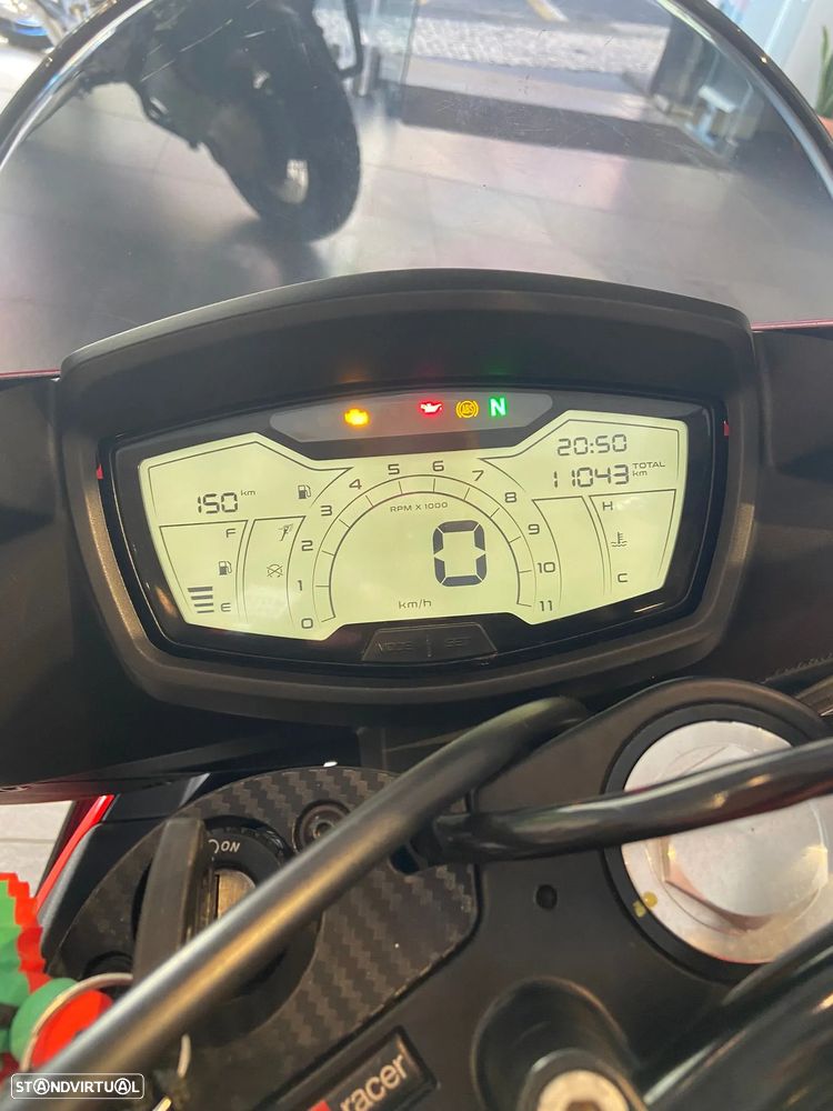 Aprilia Tuono - 4
