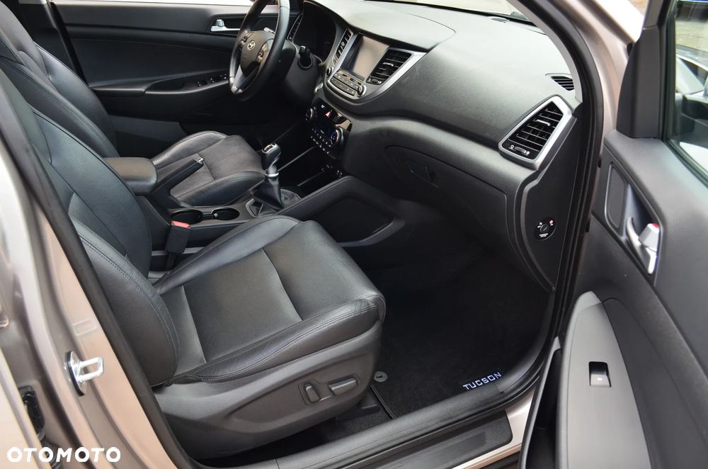 Hyundai Tucson blue 1.6 GDi 2WD Navi - 20