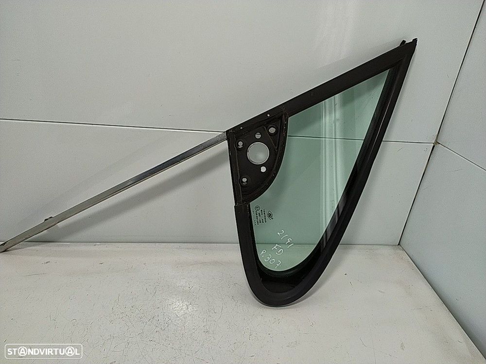 Vidro Pequeno Porta Frente Direita Peugeot 307 Sw (3H) - 1