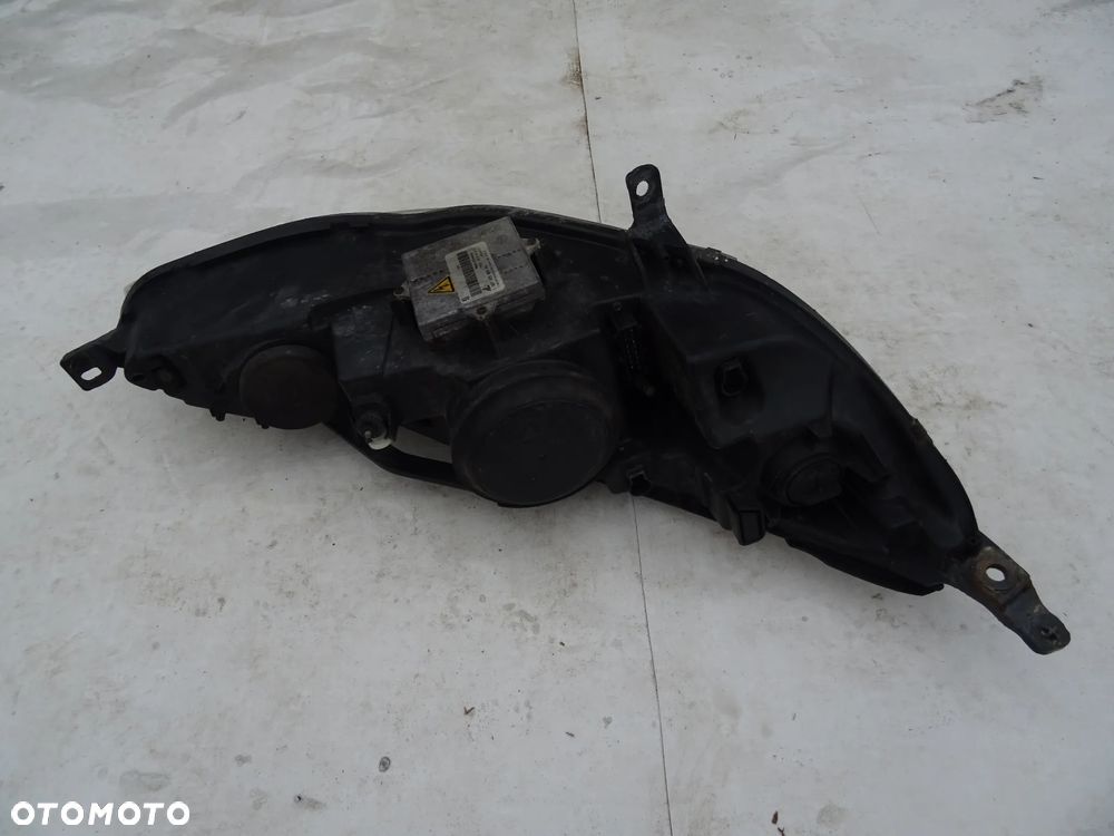 Peugeot 407 lampa lewy przód lewa przednia przedni reflektor xenon - 6