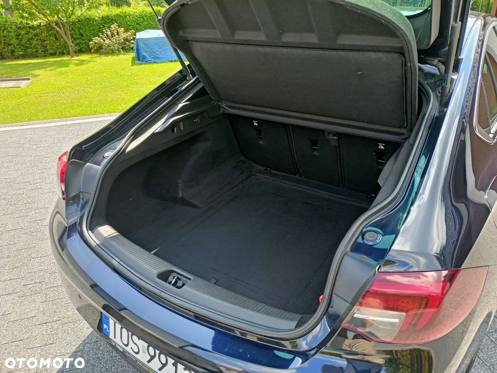 Opel Insignia - 35