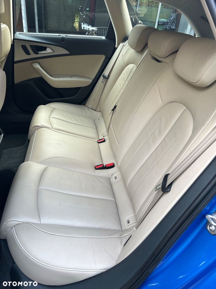 Audi A6 Avant - 14