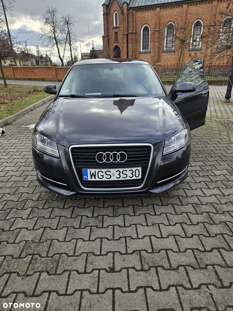 Audi A3 Sportback - 2