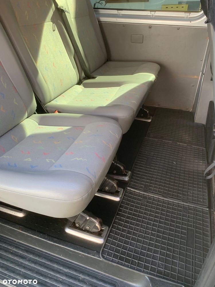 Volkswagen Transporter - 11