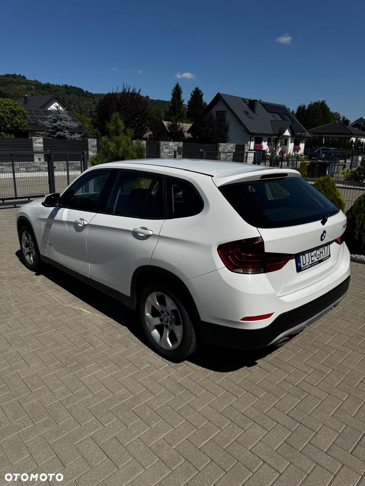 BMW X1 xDrive18d - 9