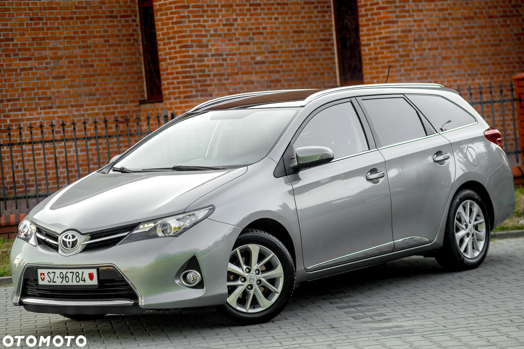 Toyota Auris - 13