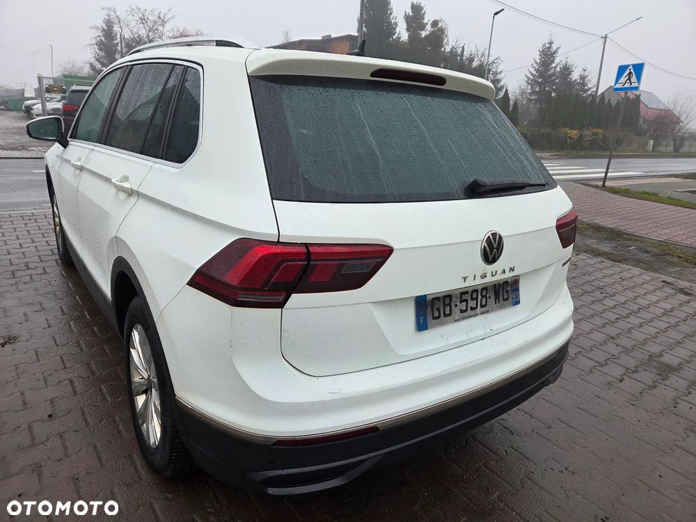 Volkswagen Tiguan 1.4 eHybrid OPF DSG ACTIVE - 16