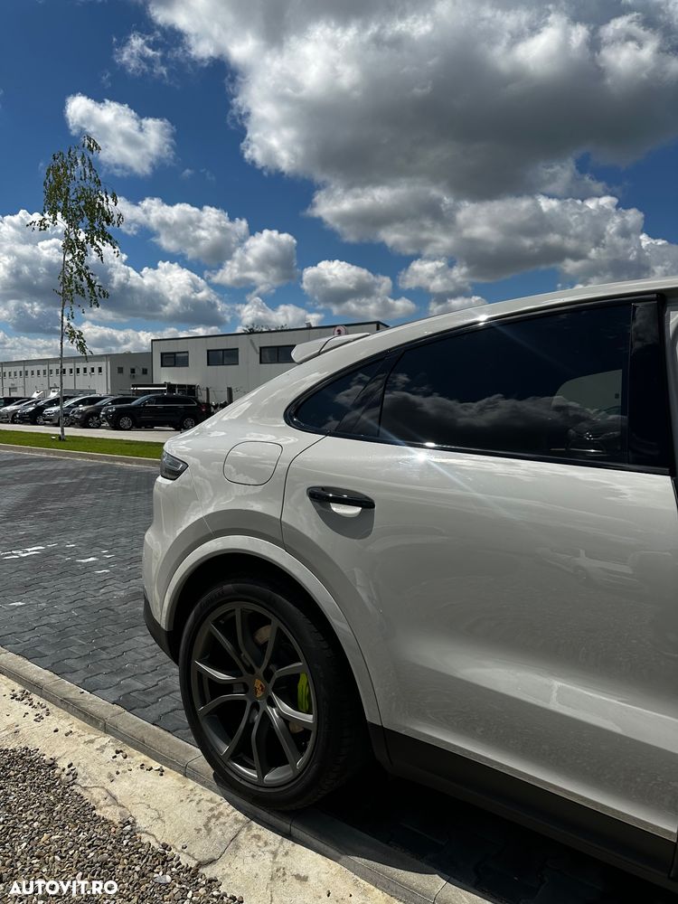 Porsche Cayenne Coupe E-Hybrid Tiptronic S - 11