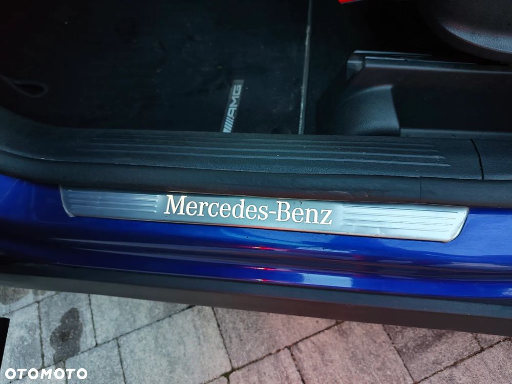 Mercedes-Benz GLB 200 d AMG Line 8G-DCT - 18
