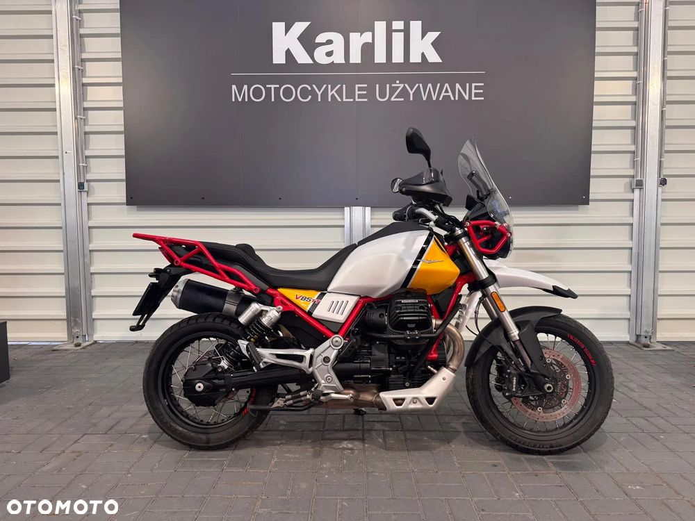 Moto Guzzi V85 - 2