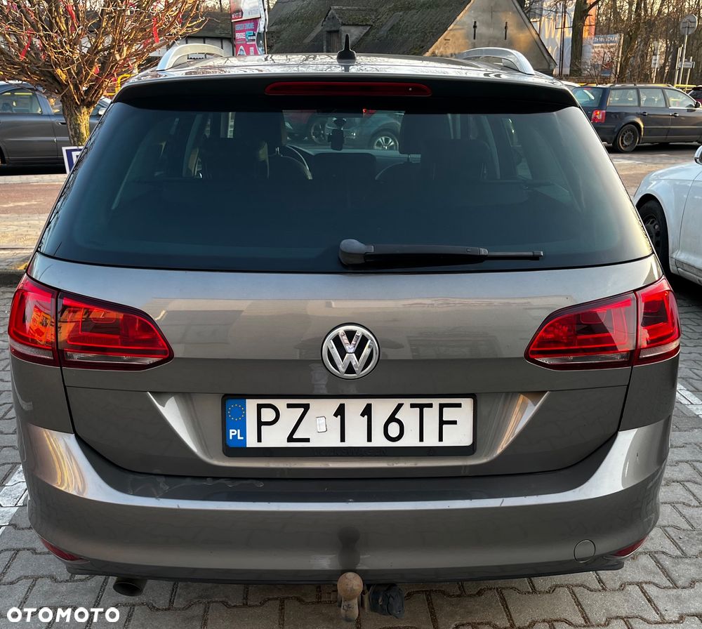 Volkswagen Golf - 5