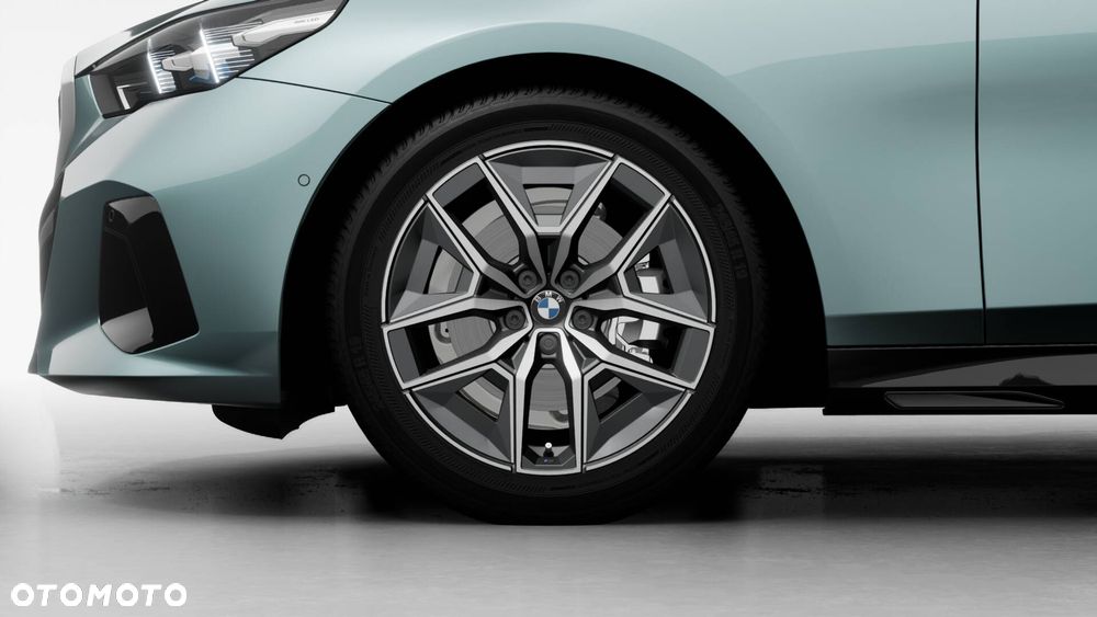 BMW Seria 5 520d mHEV M Sport - 8