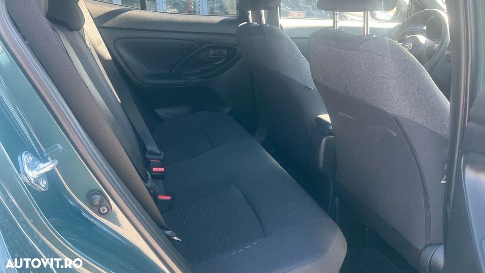 Toyota Yaris Cross 1.5 VVT-i HSD 4x2 Dynamic - 7