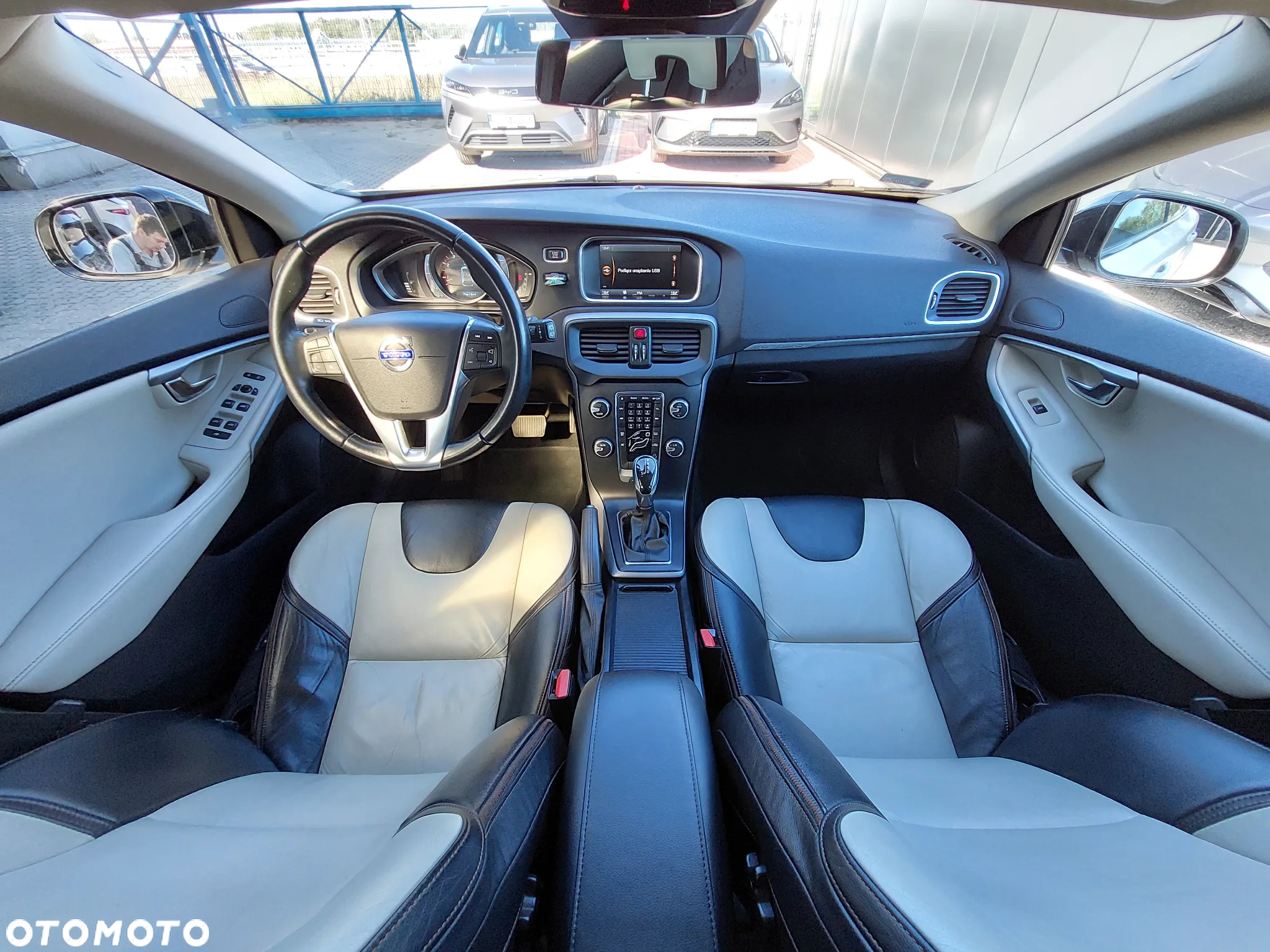 Volvo V40 Cross Country T4 AWD Summum - 5