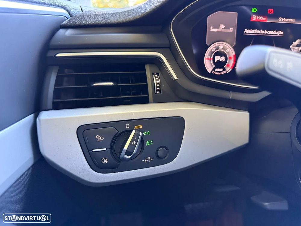 Audi A4 Avant 35 TDI S line S tronic - 13