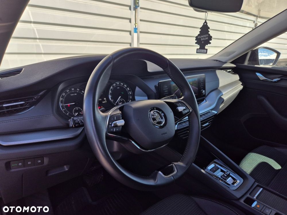 Skoda Octavia 2.0 TDI Ambition DSG - 9