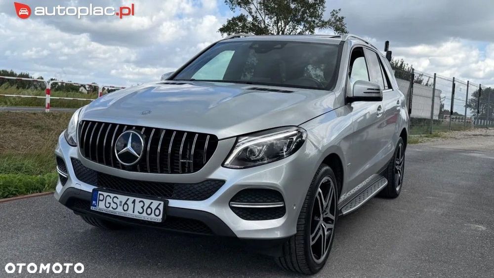 Mercedes-Benz GLE 2016