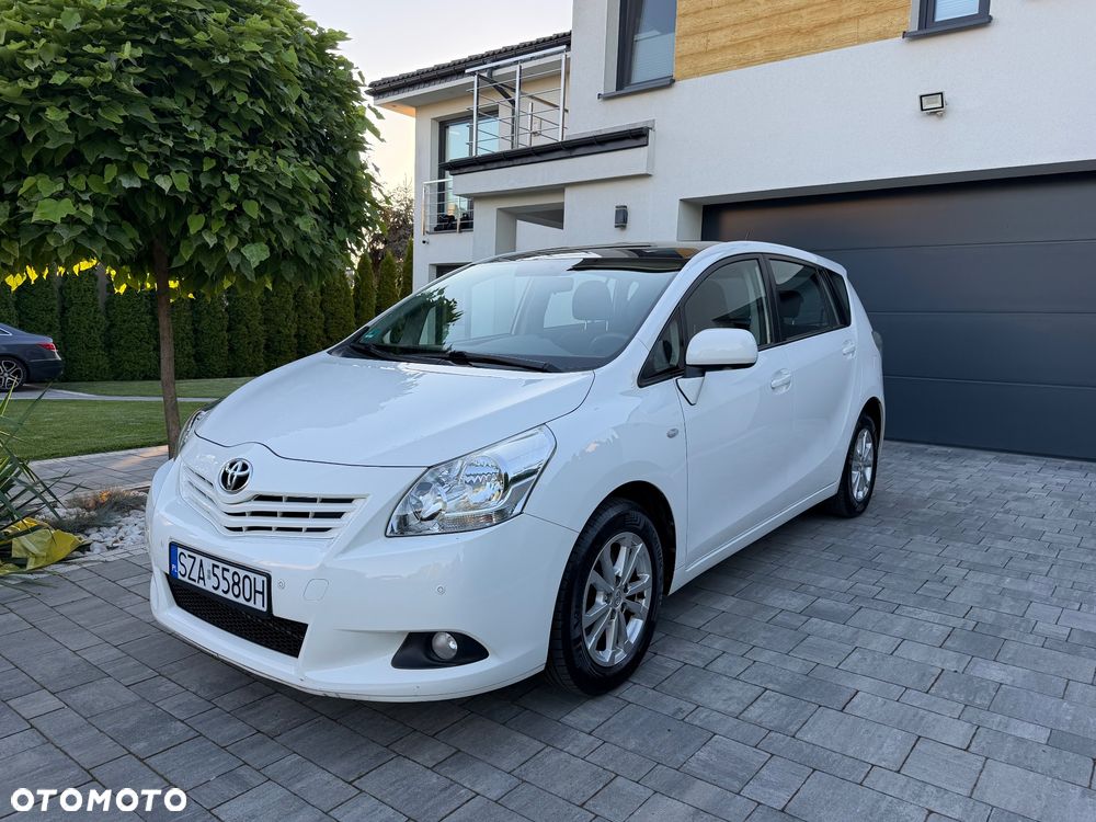 Toyota Verso - 1