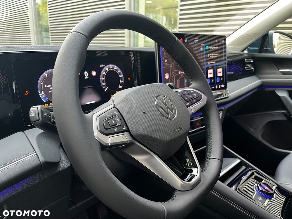 Volkswagen Tiguan - 16