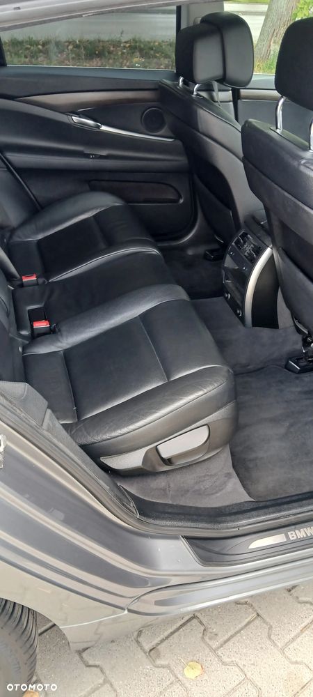 BMW Seria 5 530d xDrive - 11