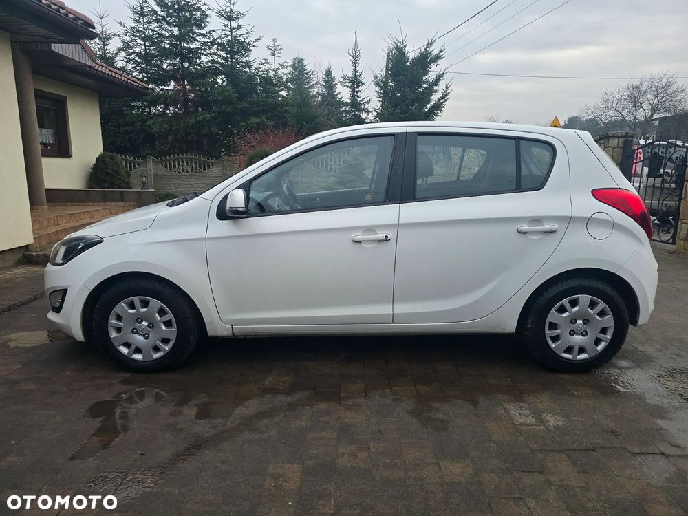 Hyundai i20 - 12
