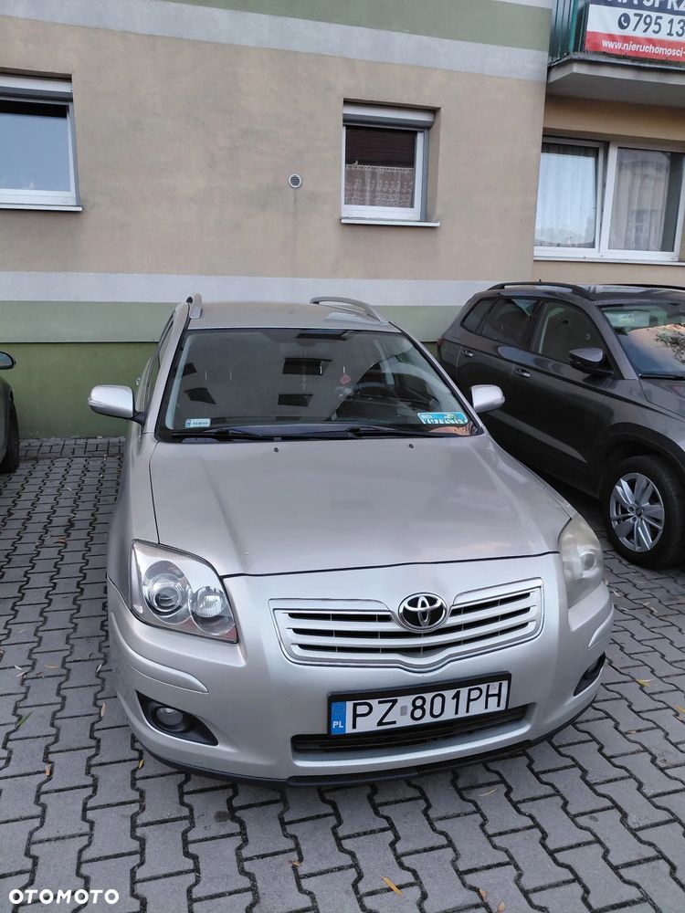 Toyota Avensis 2006 photo 2