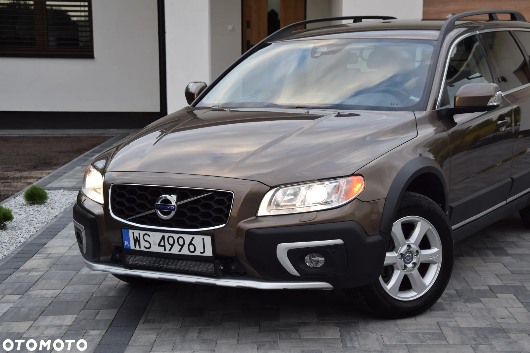 Volvo XC 70 2.4D AWD Momentum - 12