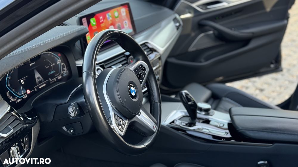 BMW Seria 5 530e Aut. Luxury Line - 10