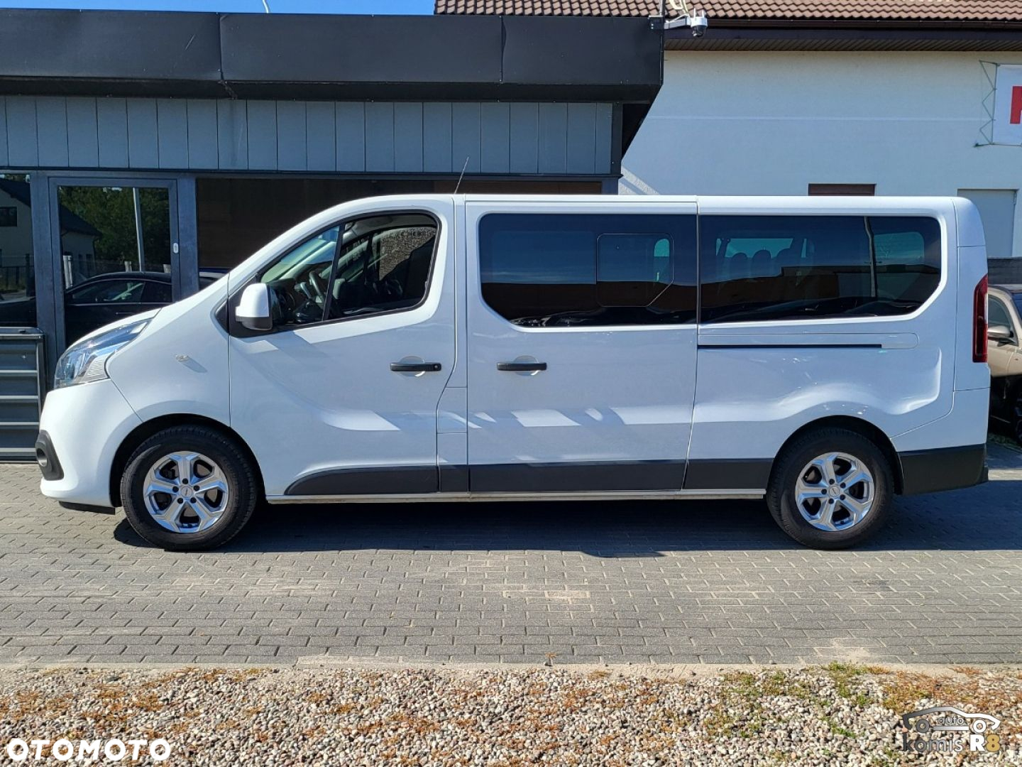Nissan NV300 - 9
