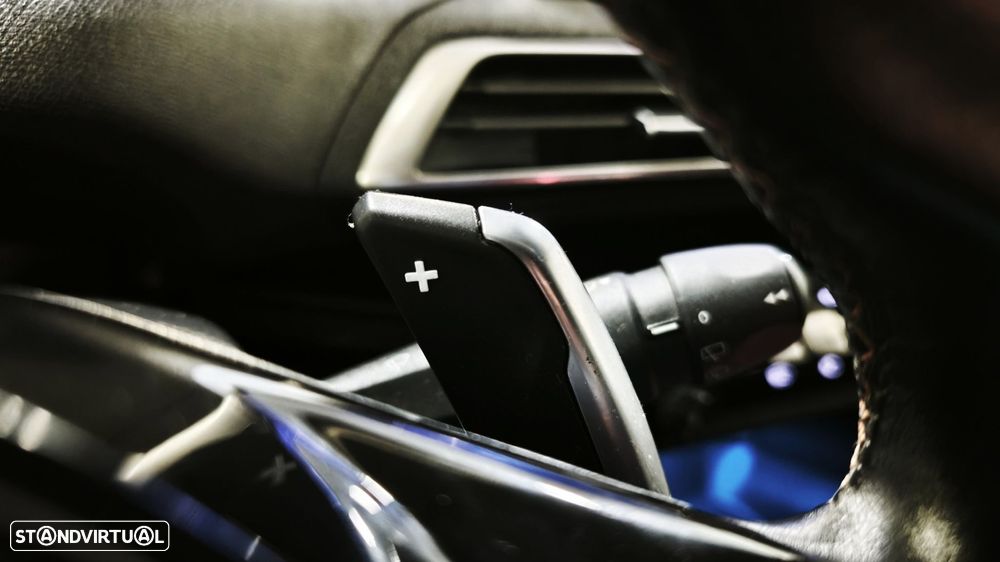 Peugeot 3008 1.6 BlueHDi Style EAT6 - 20