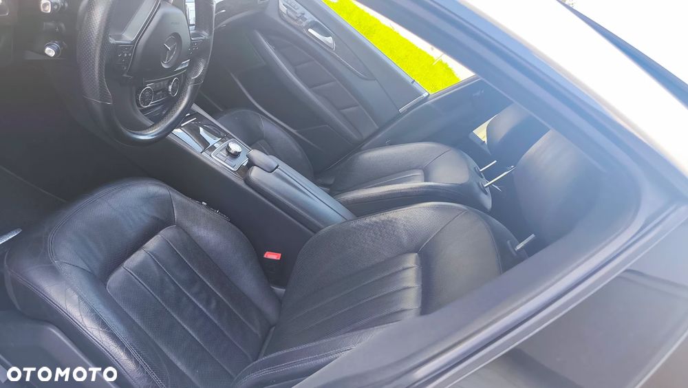 Mercedes-Benz CLS 350 CDI 4-Matic BlueEff - 11