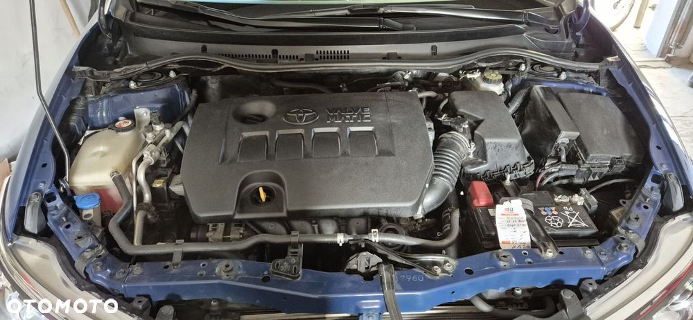 Toyota Auris 1.6 Active - 2