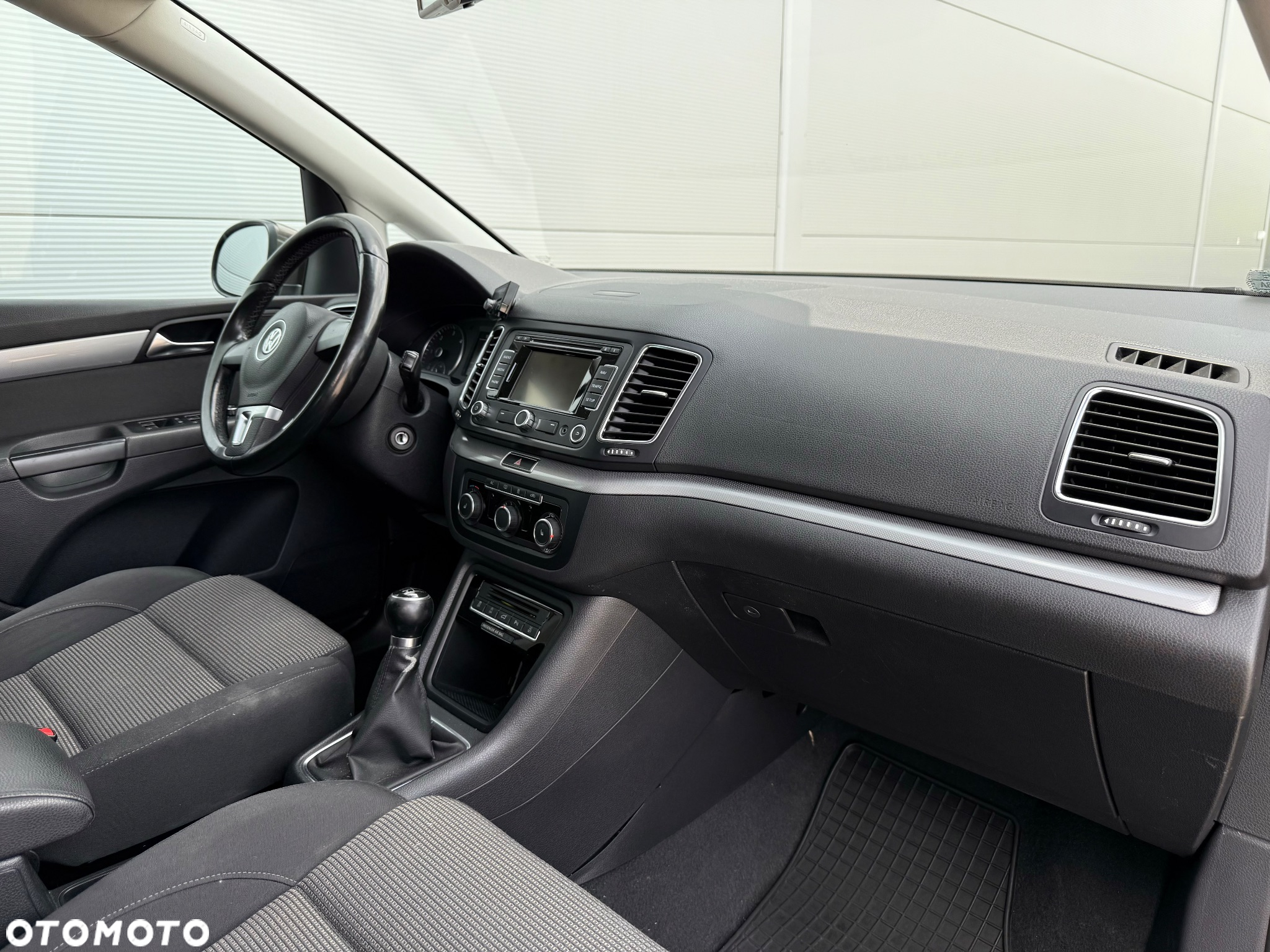 Volkswagen Sharan 2.0 TDI BlueMotion Technology Comfortline - 32
