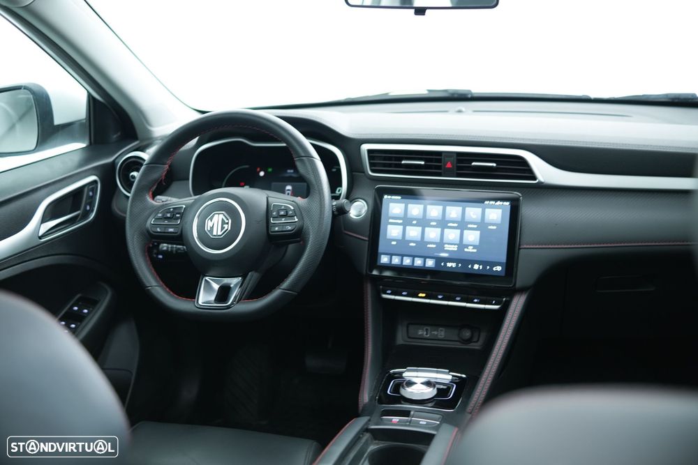MG ZS Standard Luxury - 25