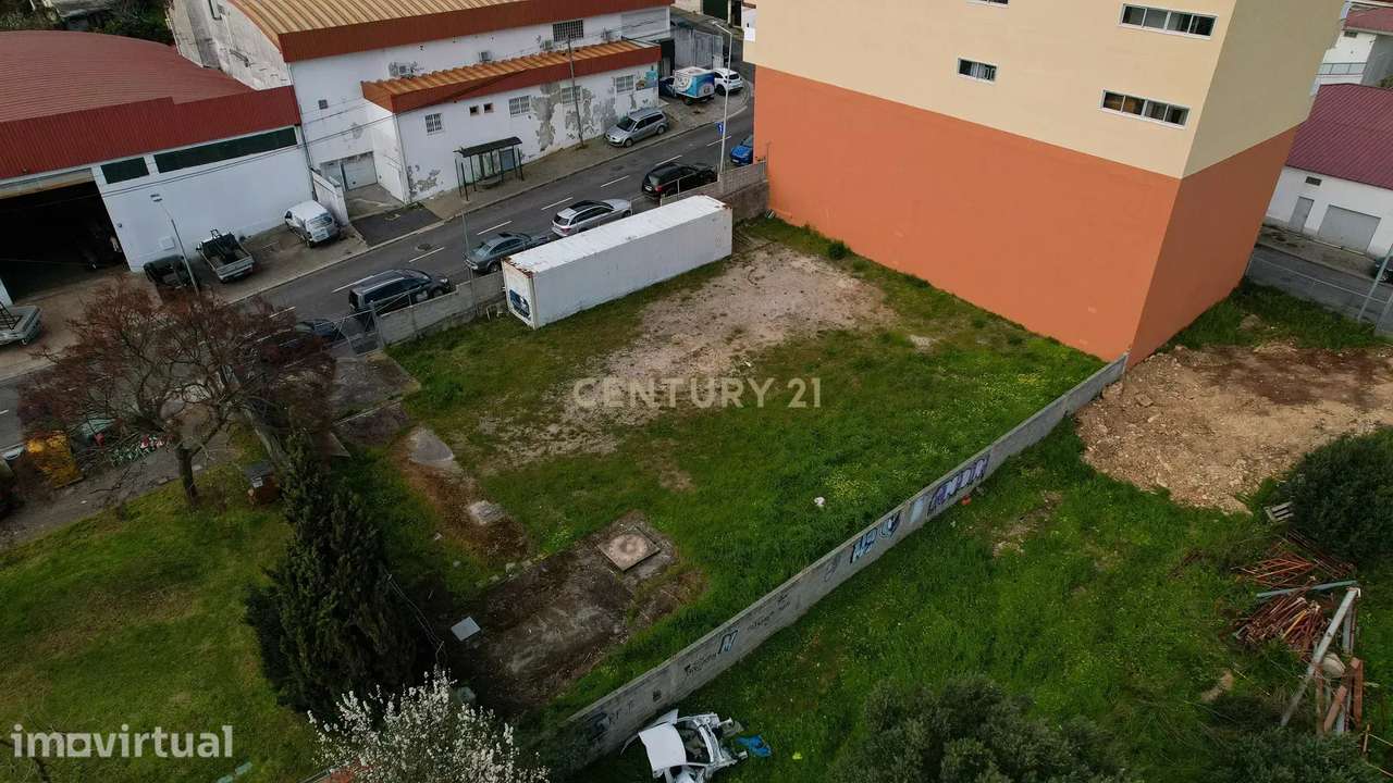 Terreno Urbano Para Construção de Moradia – Amadora - Grande imagem: 3/16