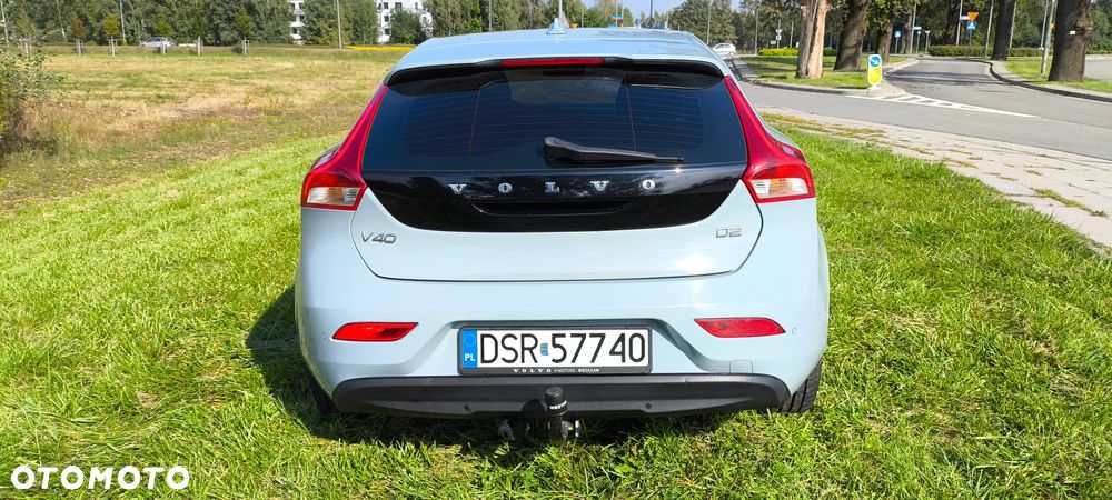 Volvo V40 D2 Drive-E Momentum - 24