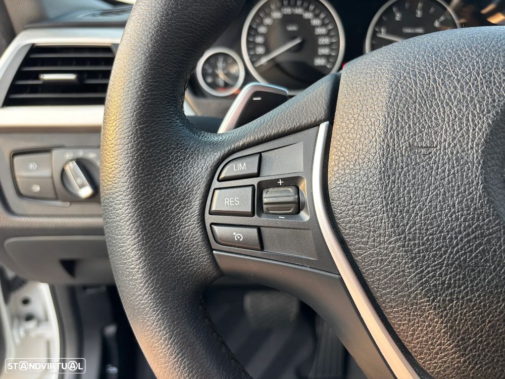 BMW 320 d Aut. Advantage - 16