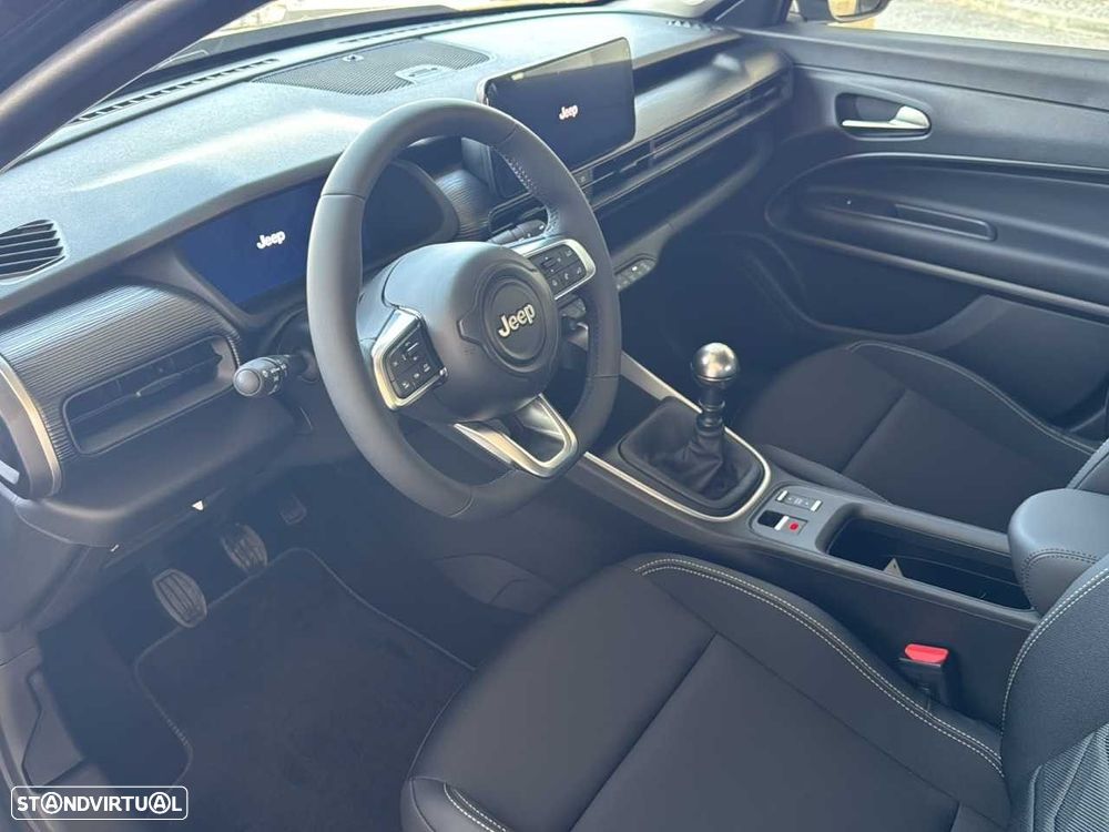 Jeep Avenger 1.2 GSE T3 Altitude - 13