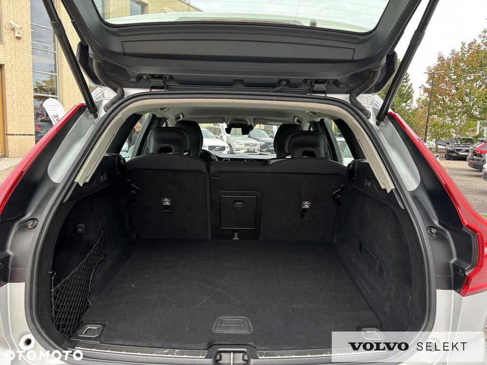Volvo XC 60 - 21