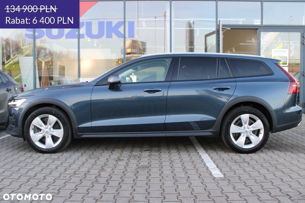 Volvo V60 Cross Country - 8