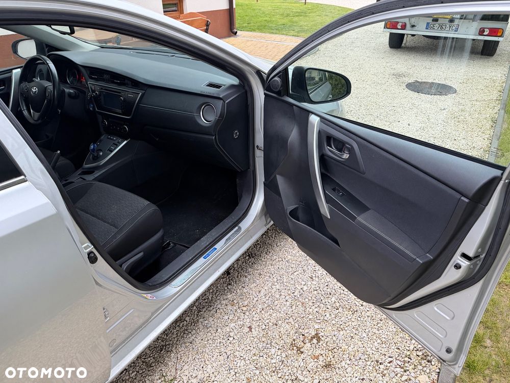Toyota Auris - 14