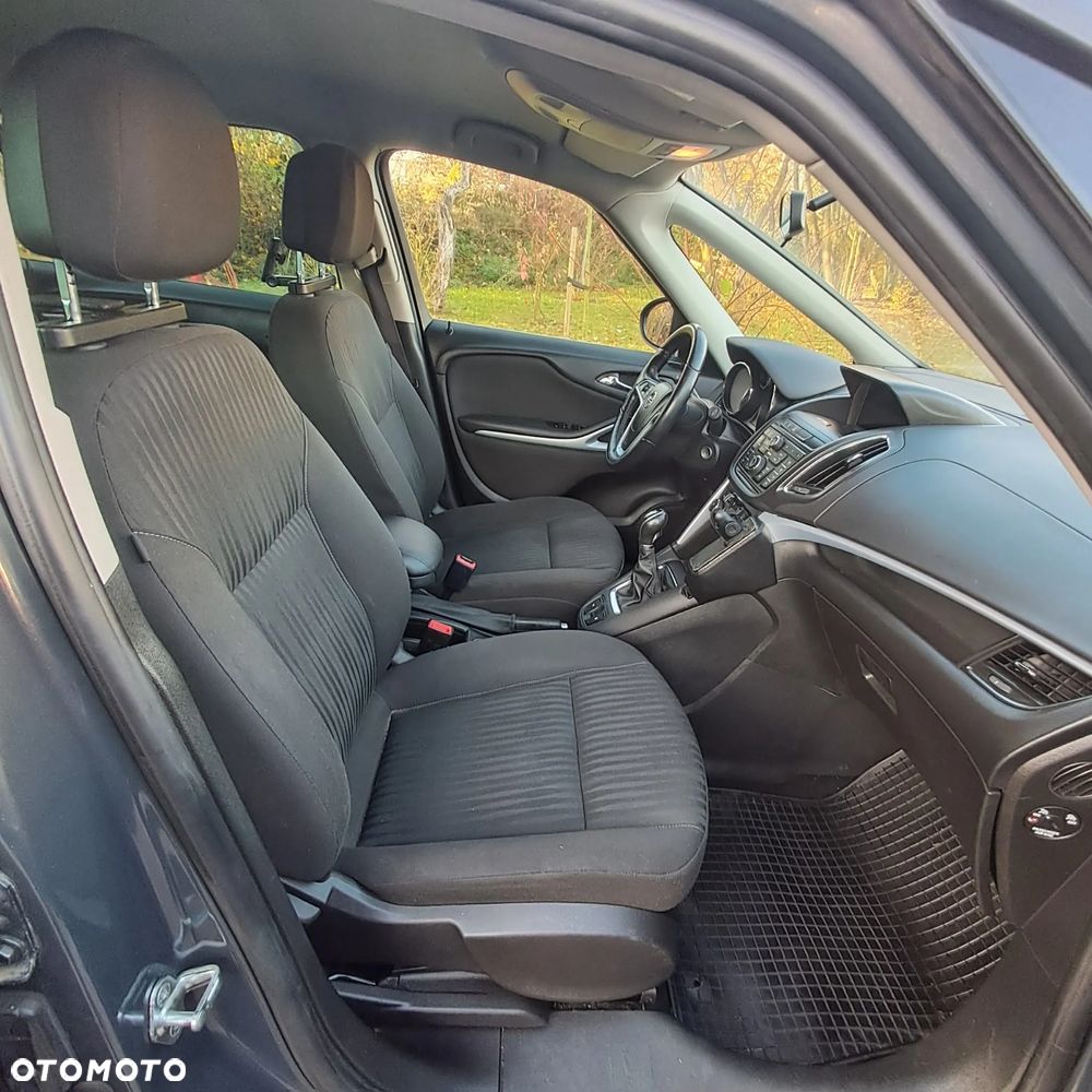 Opel Zafira Tourer 2.0 CDTI Edition - 17
