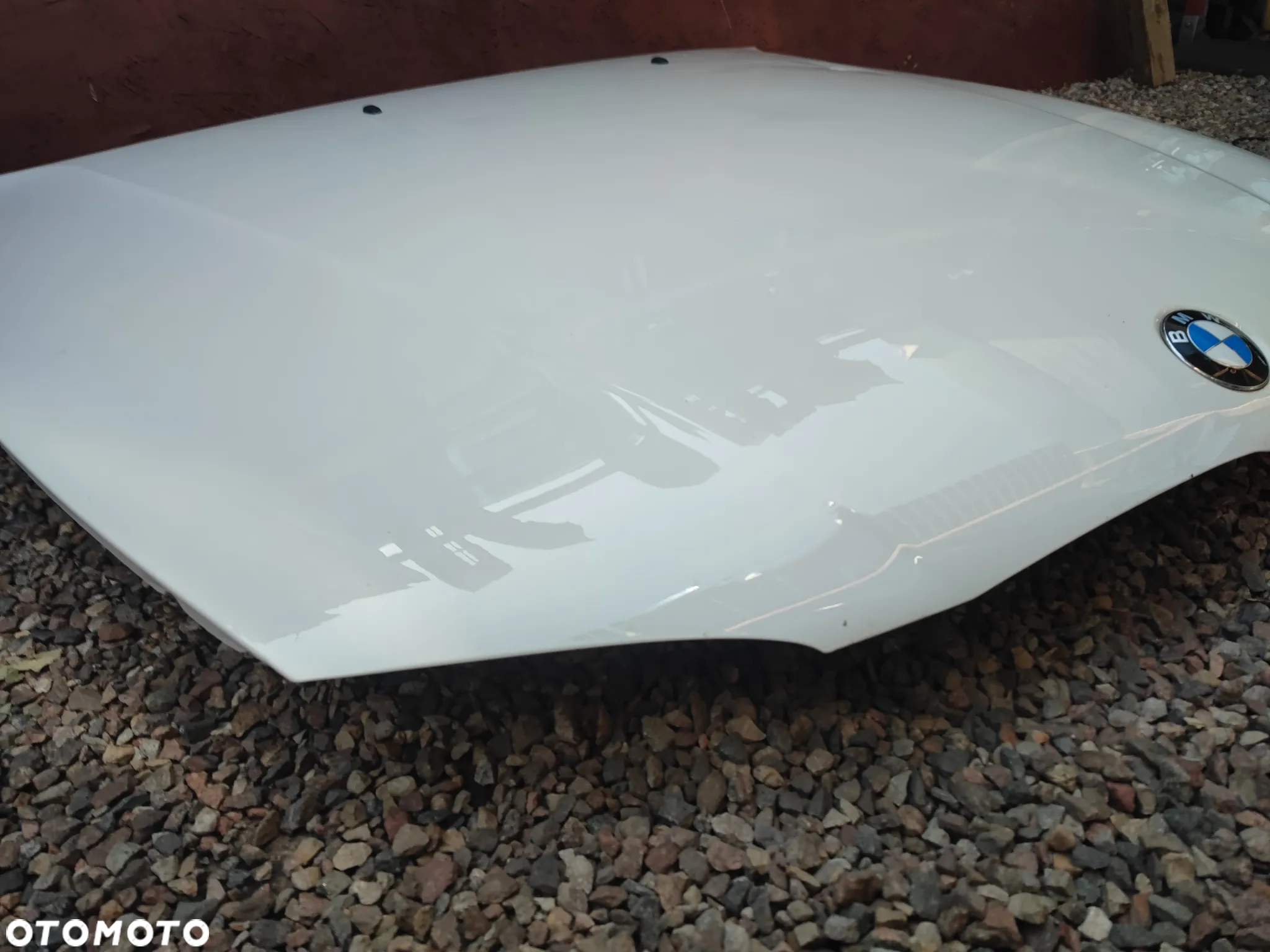 BMW E81 / E82 / E87 / E87LCI / E88  ORYGINALNA MASKA PZEDNIA / POKRYWA SILNIKA PRZÓD W KOLORZE BIAŁYM  ALPINEWEISS III O KODZIE A300 O NR. 41 62 7 162 102 / 41 61 4 415 290 / 41 62 7 134 070 OEM W DOBRYM STANIE - 5