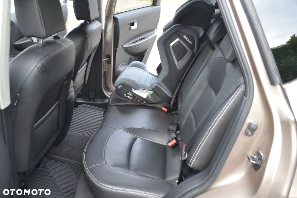 Nissan Qashqai 2.0 dCi Tekna EU5 - 27
