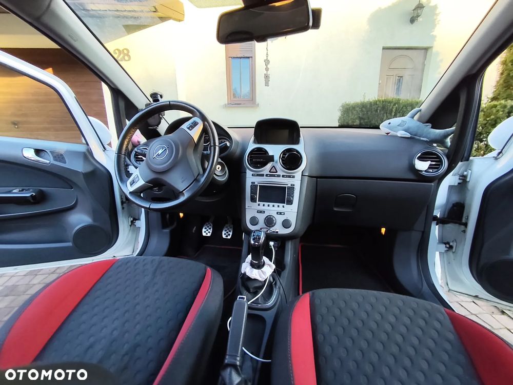 Opel Corsa ver-1-6t-gsi - 10