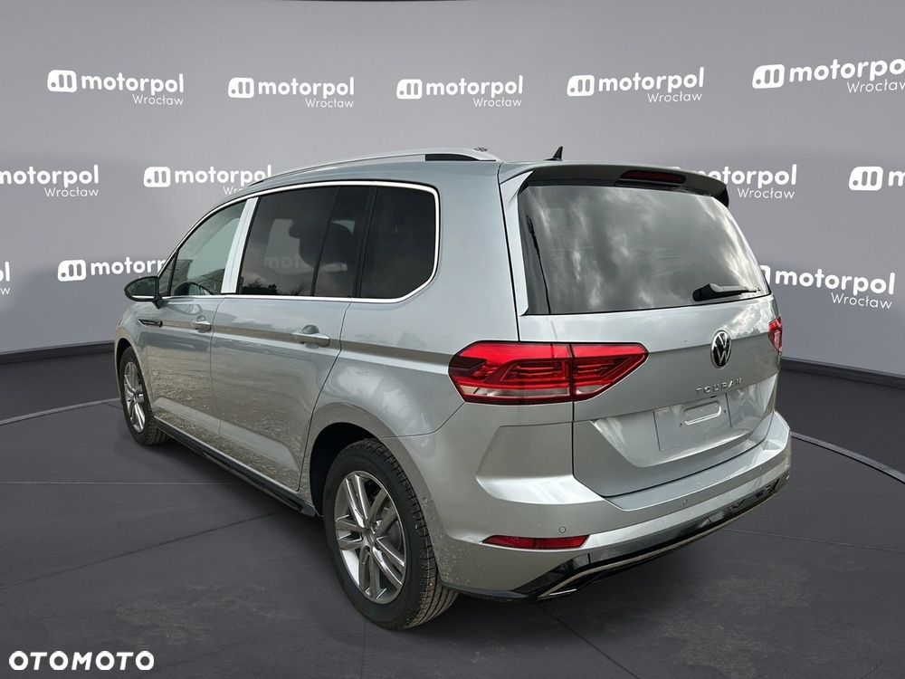 Volkswagen Touran - 9