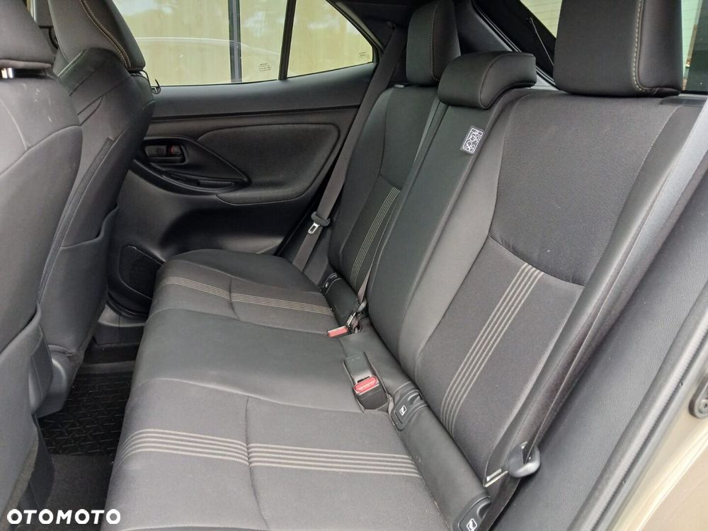 Toyota Yaris Cross Hybrid 1.5 Adventure 4x4 - 7
