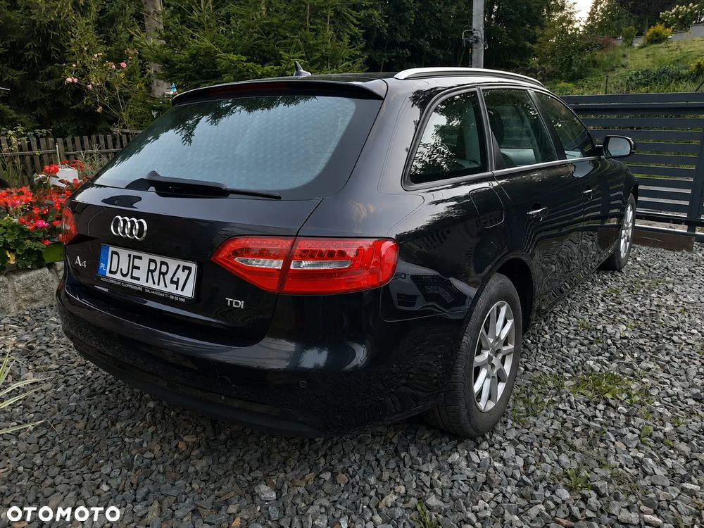 Audi A4 Avant 2.0 TDI DPF Ambiente - 4